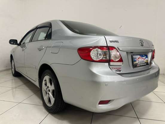 TOYOTA-COROLLA-2013
