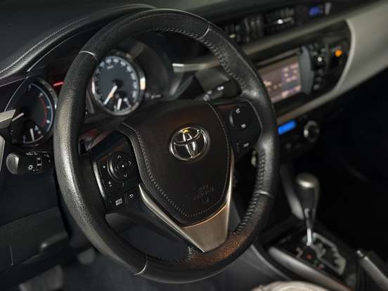 TOYOTA-COROLLA-2016