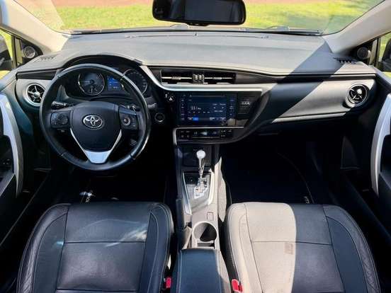 TOYOTA-COROLLA-2018