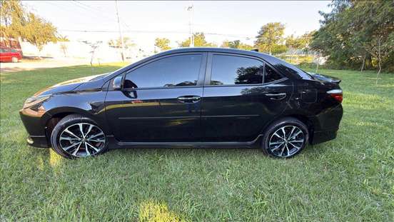TOYOTA-COROLLA-2018