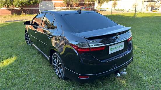 TOYOTA-COROLLA-2018