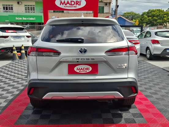 TOYOTA-COROLLA CROSS-2023
