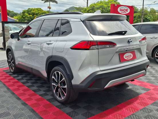 TOYOTA-COROLLA CROSS-2023
