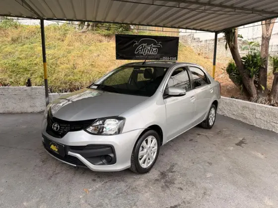 TOYOTA ETIOS 1.5 X PLUS SEDAN 16V FLEX 4P AUTOMÁTICO