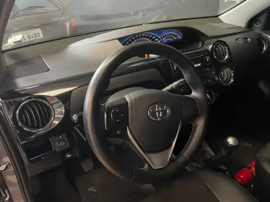 TOYOTA-ETIOS-1.5 XS 16V FLEX 4P MANUAL TOYOTA-ETIOS-2015