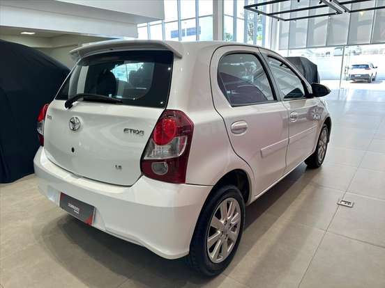 TOYOTA-ETIOS-1.5 X PLUS 16V FLEX 4P MANUAL TOYOTA-ETIOS-2019