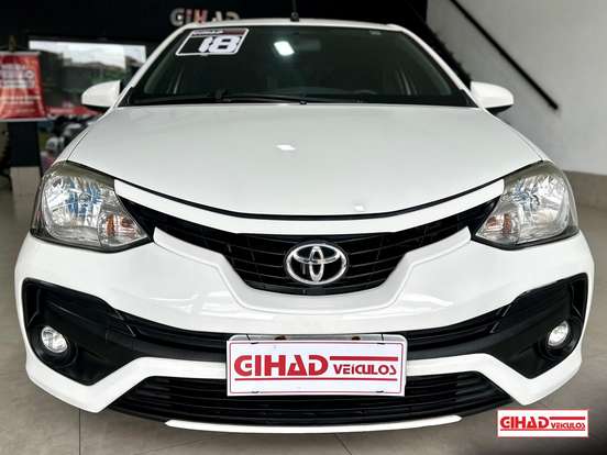 TOYOTA-ETIOS-2017