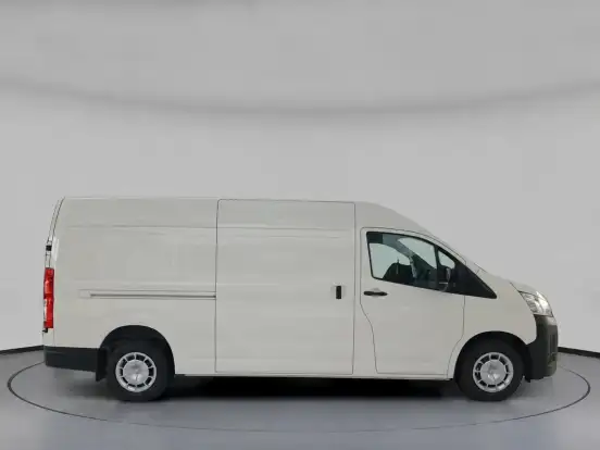 TOYOTA-HIACE-2.8 D-4D TURBO DIESEL MINIBUS 15+1 DX AUTOMÁTICO TOYOTA-HIACE-2025