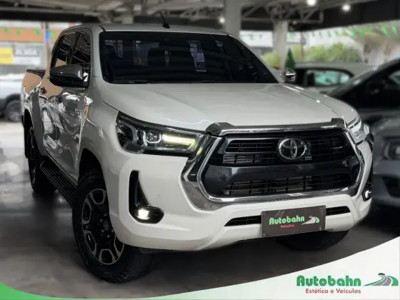 TOYOTA HILUX 2.8 D-4D TURBO DIESEL CD SRX 4X4 AUTOMÁTICO