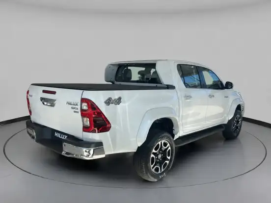 TOYOTA-HILUX-2.8 D-4D TURBO DIESEL CD SRX PLUS 4X4 AUTOMÁTICO TOYOTA-HILUX-2026