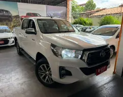 TOYOTA HILUX 2.8 SRV 4X4 CD 16V DIESEL 4P AUTOMÁTICO TOYOTA HILUX 2.8 SRV 4X4 CD 16V DIESEL 4P AUTOMÁTICO