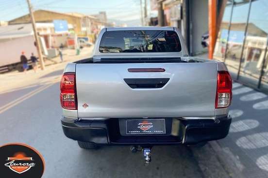 TOYOTA-HILUX-2.7 SR 4X2 CD 16V FLEX 4P MANUAL TOYOTA-HILUX-2019