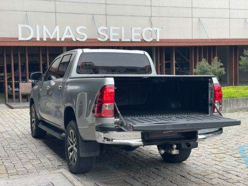 TOYOTA-HILUX-2.7 SRV 4X2 CD 16V FLEX 4P AUTOMÁTICO TOYOTA-HILUX-2020
