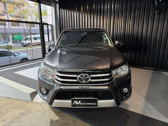 TOYOTA-HILUX-2016