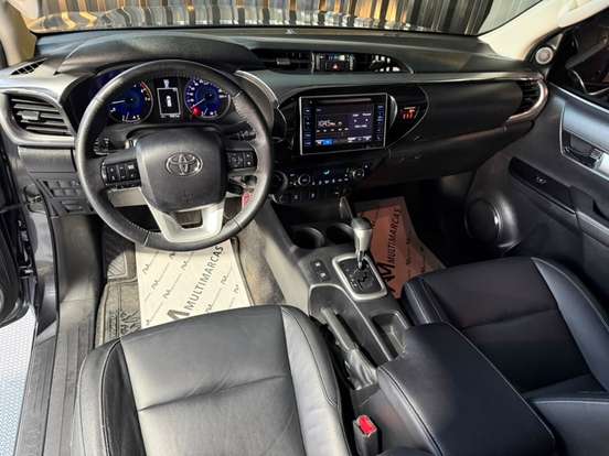 TOYOTA-HILUX-2.7 SRV 4X4 CD 16V FLEX 4P AUTOMÁTICO TOYOTA-HILUX-2016