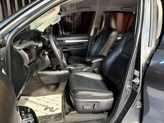 TOYOTA-HILUX-2.7 SRV 4X4 CD 16V FLEX 4P AUTOMÁTICO TOYOTA-HILUX-2016