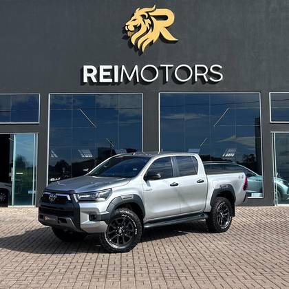 TOYOTA HILUX 2.8 D-4D TURBO DIESEL CD CONQUEST 4X4 AUTOMÁTICO