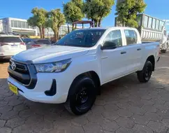 TOYOTA HILUX 2.8 D-4D TURBO DIESEL CD POWER PACK 4X4 AUTOMÁTICO TOYOTA HILUX 2.8 D-4D TURBO DIESEL CD POWER PACK 4X4 AUTOMÁTICO
