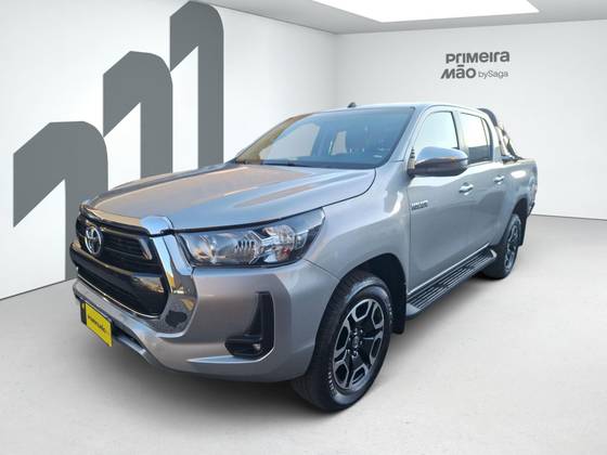TOYOTA HILUX 2.8 D-4D TURBO DIESEL CD SRV 4X4 AUTOMÁTICO
