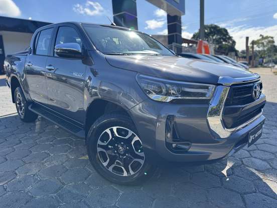 TOYOTA-HILUX-2.8 D-4D TURBO DIESEL CD SRV 4X4 AUTOMÁTICO TOYOTA-HILUX-2026