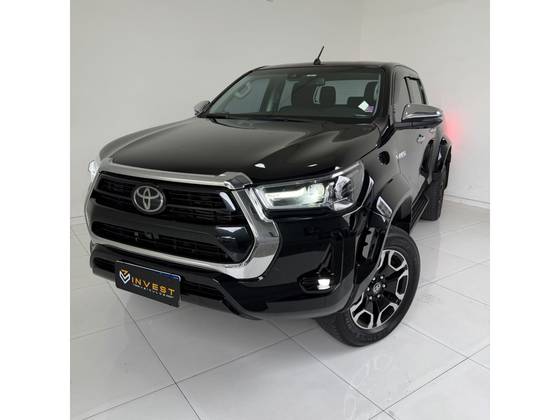 TOYOTA HILUX 2.8 D-4D TURBO DIESEL CD SRX PLUS 4X4 AUTOMÁTICO
