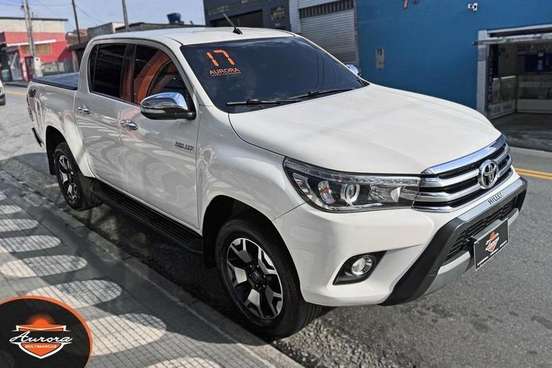 TOYOTA-HILUX-2016