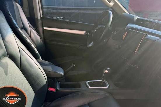 TOYOTA-HILUX-2.8 SRX 4X4 CD 16V DIESEL 4P AUTOMÁTICO TOYOTA-HILUX-2016