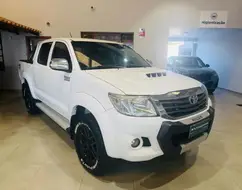 TOYOTA HILUX 3.0 SRV 4X4 CD 16V TURBO INTERCOOLER DIESEL 4P AUTOMÁTICO TOYOTA HILUX 3.0 SRV 4X4 CD 16V TURBO INTERCOOLER DIESEL 4P AUTOMÁTICO