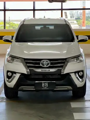 TOYOTA-HILUX SW4-2.7 SR 7 LUGARES 4X2 16V FLEX 4P AUTOMÁTICO TOYOTA-HILUX SW4-2016