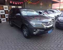 TOYOTA HILUX SW4 2.7 SRV 7 LUGARES 4X2 16V FLEX 4P AUTOMÁTICO TOYOTA HILUX SW4 2.7 SRV 7 LUGARES 4X2 16V FLEX 4P AUTOMÁTICO