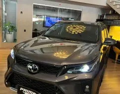 TOYOTA HILUX SW4 2.8 D-4D TURBO DIESEL SRX PLATINUM 4X4 AUTOMÁTICO TOYOTA HILUX SW4 2.8 D-4D TURBO DIESEL SRX PLATINUM 4X4 AUTOMÁTICO