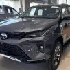 TOYOTA HILUX SW4 2.8 D-4D TURBO DIESEL SRX PLATINUM 7L 4X4 AUTOMÁTICO TOYOTA HILUX SW4 2.8 D-4D TURBO DIESEL SRX PLATINUM 7L 4X4 AUTOMÁTICO