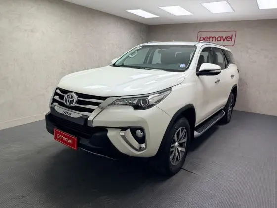 TOYOTA HILUX SW4 2.8 SRX 4X4 16V TURBO INTERCOOLER DIESEL 4P AUTOMÁTICO