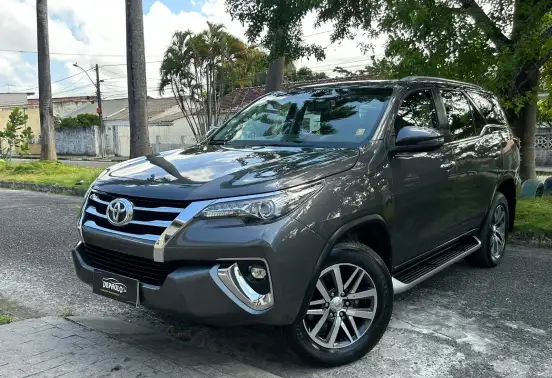 TOYOTA-HILUX SW4-2018