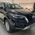 TOYOTA HILUX SW4 2.8 D-4D TURBO DIESEL SRX 7L 4X4 AUTOMÁTICO TOYOTA HILUX SW4 2.8 D-4D TURBO DIESEL SRX 7L 4X4 AUTOMÁTICO