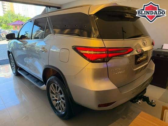 TOYOTA-HILUX SW4-2021