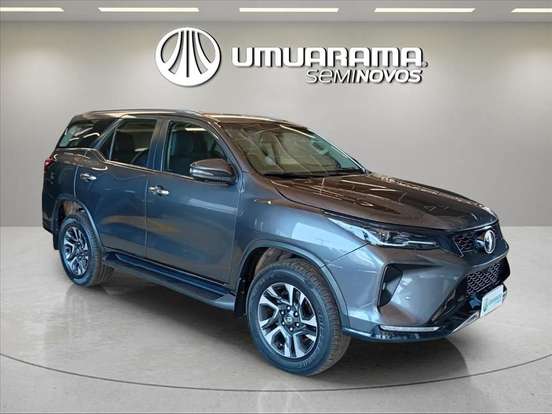 TOYOTA-HILUX SW4-2.8 D-4D TURBO DIESEL SRX PLATINUM 7L 4X4 AUTOMÁTICO TOYOTA-HILUX SW4-2023