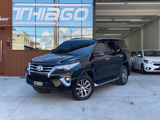 TOYOTA HILUX SW4 2.8 SRX 4X4 16V TURBO INTERCOOLER DIESEL 4P AUTOMÁTICO