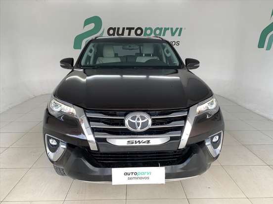 TOYOTA-HILUX SW4-2.8 SRX DIAMOND 4X4 7 LUGARES 16V TURBO INTERCOOLER DIESEL 4P AUTOMÁTICO TOYOTA-HILUX SW4-2019