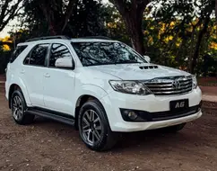 TOYOTA HILUX SW4 3.0 SRV 4X4 16V TURBO INTERCOOLER DIESEL 4P AUTOMÁTICO TOYOTA HILUX SW4 3.0 SRV 4X4 16V TURBO INTERCOOLER DIESEL 4P AUTOMÁTICO