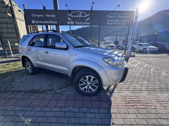 TOYOTA-HILUX SW4-3.0 SRV 4X4 16V TURBO INTERCOOLER DIESEL 4P AUTOMÁTICO TOYOTA-HILUX SW4-2008