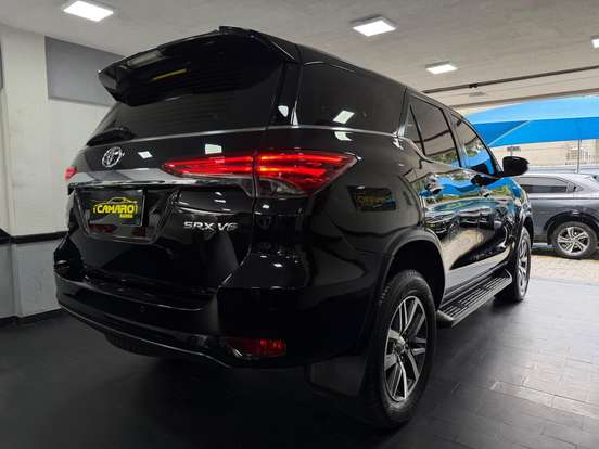 TOYOTA-HILUX SW4-2016