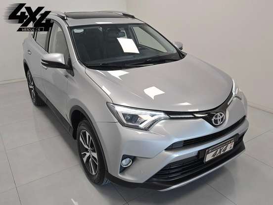 TOYOTA-RAV4-2017