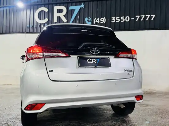 TOYOTA-YARIS-2019