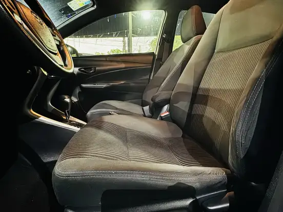 TOYOTA-YARIS-2019