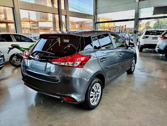 TOYOTA YARIS 1.3 16V FLEX XL LIVE MULTIDRIVE