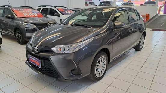 TOYOTA-YARIS-2024