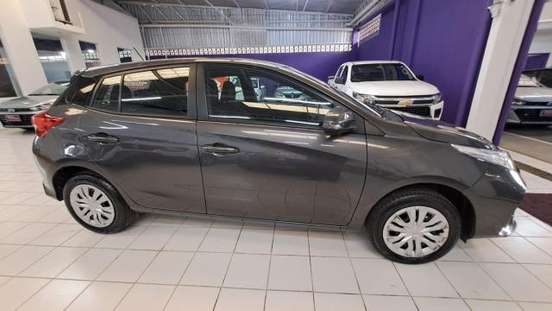 TOYOTA-YARIS-2024