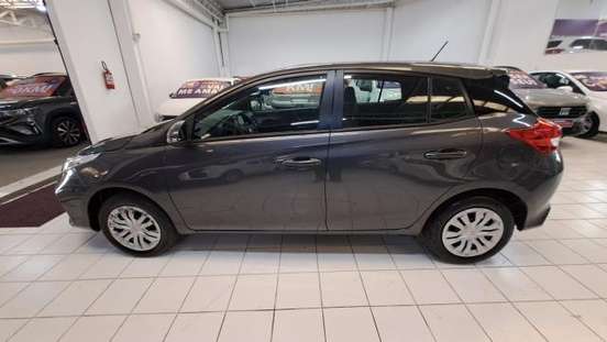 TOYOTA-YARIS-2024