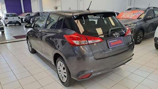 TOYOTA-YARIS-2024